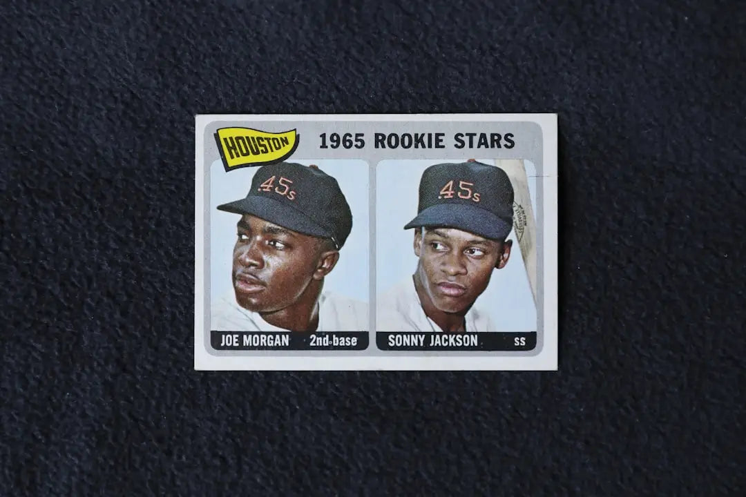 Tips for Spotting Counterfeit Baseball Cards