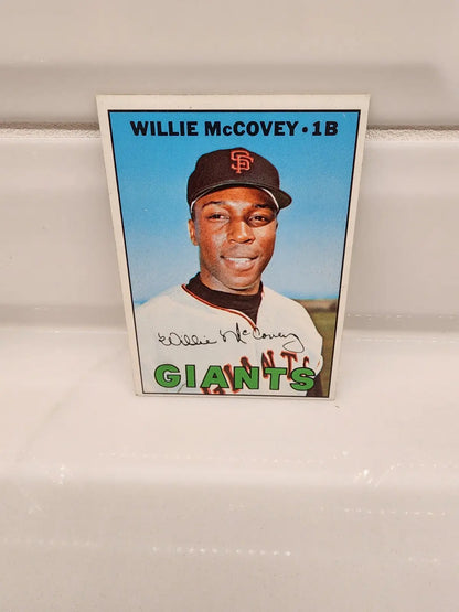 1967 Topps Willie McCovey baseball card featuring San Francisco Giants’ legend