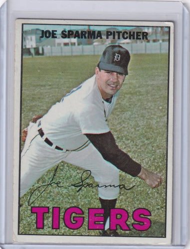 Vintage Topps Baseball card featuring Joe Sparma in a Detroit Tigers uniform