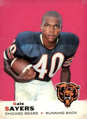 Gale Sayers Chicago Bears trading card from 1969 Topps #51 in EX-NM condition