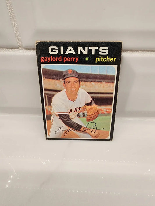 Gaylord Perry baseball trading card from 1971 Topps #140, a classic sports trading card