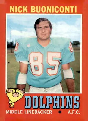 Nick Buoniconti Miami Dolphins football card 1971 Topps #147 NM-MT collectible