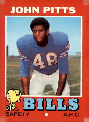 1971 Topps John Pitts football card featuring Buffalo Bills player John Pitts