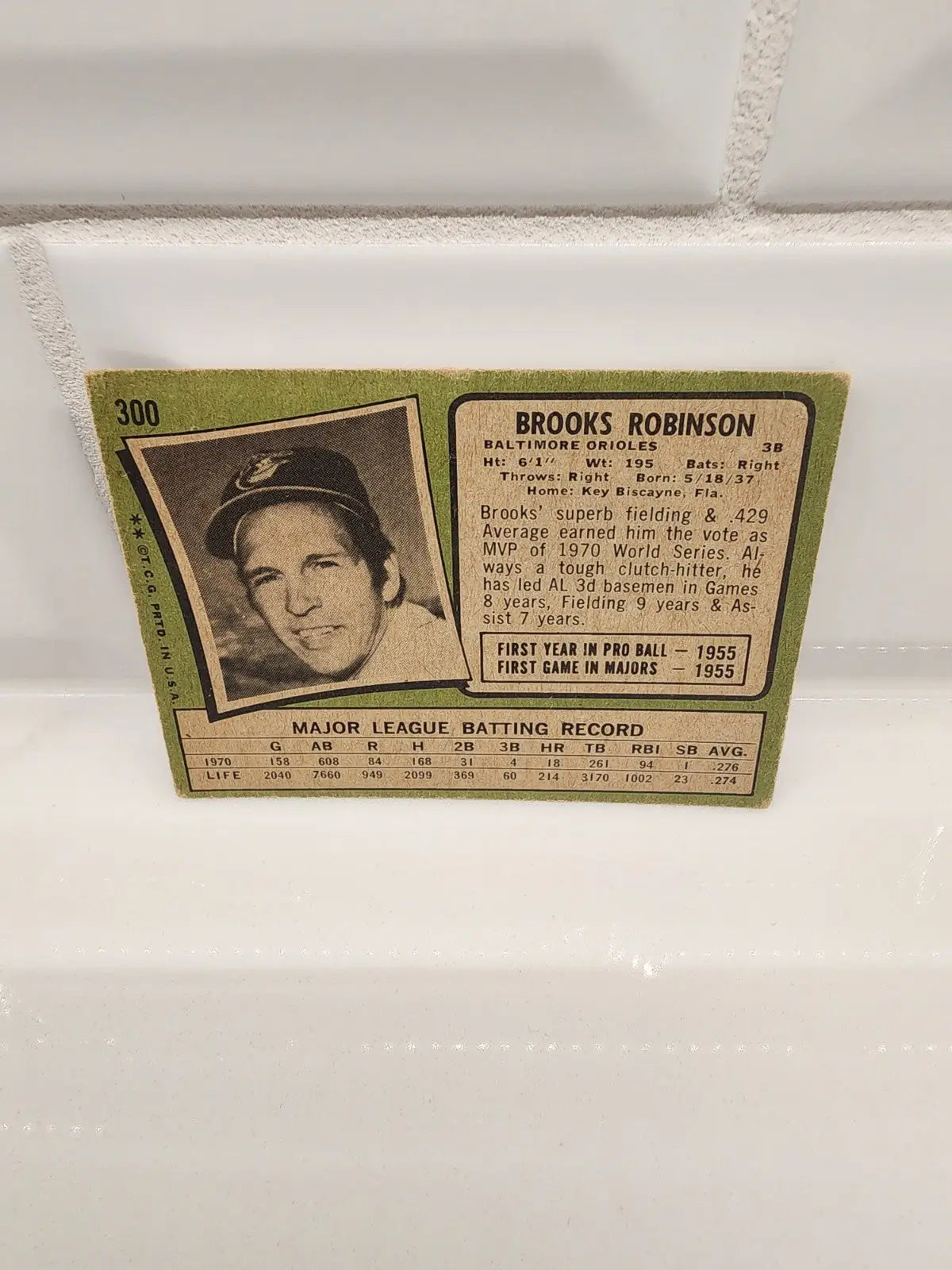 Vintage Brooks Robinson baseball card 1971 Topps Brooks Robinson trading card VG