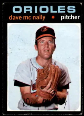 1971 Topps Dave McNally baseball card with player image in excellent condition
