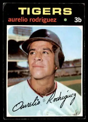 Aurelio Rodriguez baseball trading card from 1971 Topps #464, sports trading cards collection