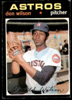 1971 Topps Don Wilson Houston Astros baseball card featuring pitcher in uniform
