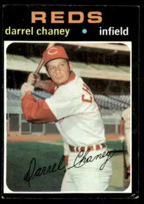 Darrel Chaney baseball trading card from 1971 Topps #632 EX depicts a classic baseball card