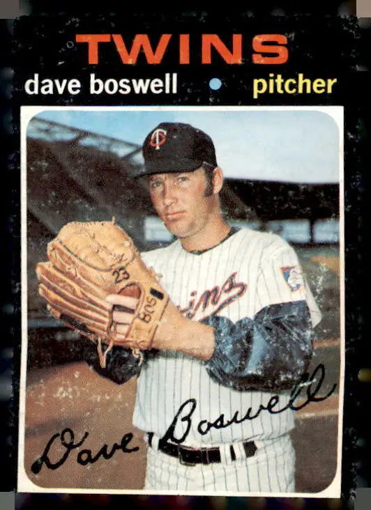 Vintage Dave Boswell baseball card from 1971 Topps #675 featuring Dave Boswell baseball player