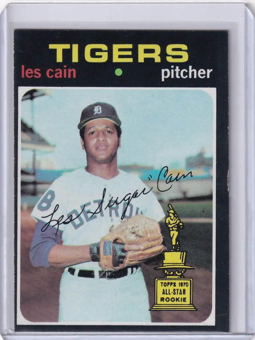 1971 Topps Baseball #101 Les Cain card with Detroit Tigers pitcher and Rookie of the Year trophy