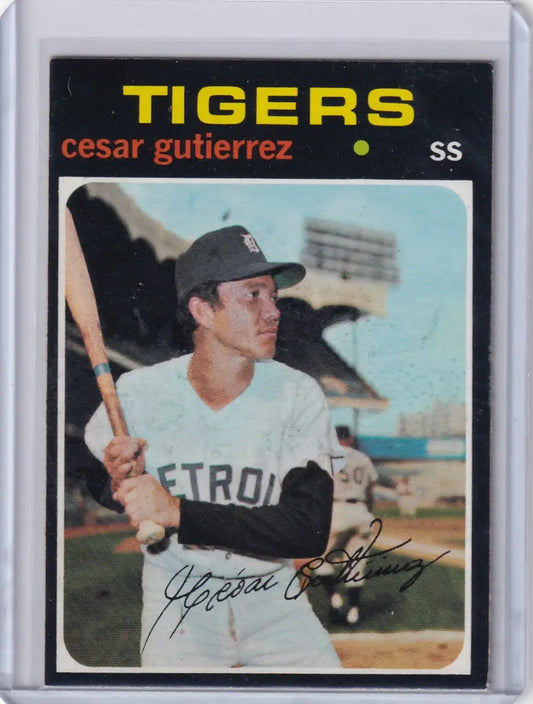 1971 Topps Baseball card of Cesar Gutierrez in Detroit Tigers home uniform batting stance