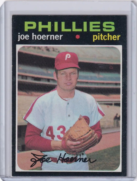 1971 Topps Baseball card of Joe Hoerner, Philadelphia Phillies pitcher #43 in uniform