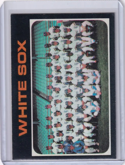 Vintage Chicago White Sox team photo on a 1971 Topps Baseball card