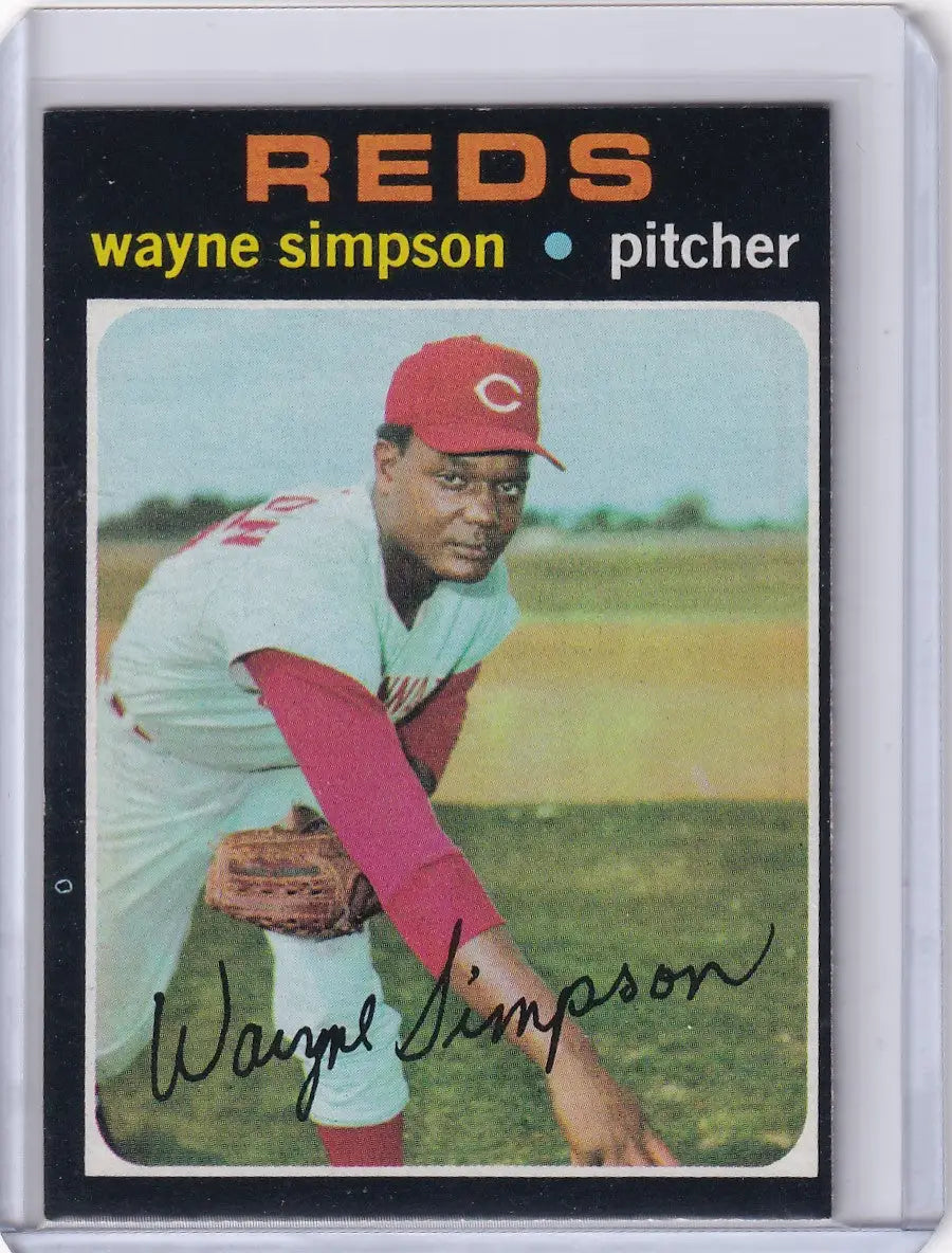 Wayne Simpson pitching on 1971 Topps Baseball card for Cincinnati Reds