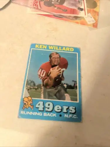 Ken Willard San Francisco 49ers Topps Football trading card in near mint condition