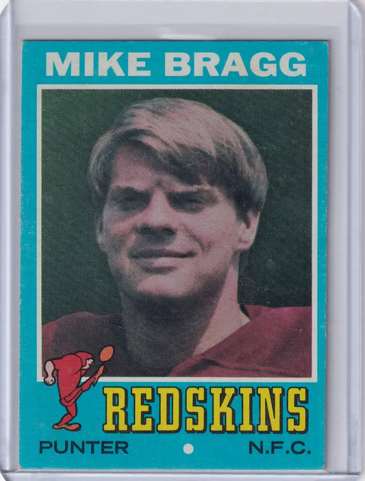 1971 Topps Football card of Mike Bragg in red jersey for Washington Redskins RC