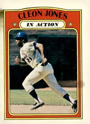 Cleon Jones trading card from 1972 Topps #32 in EX-MT condition