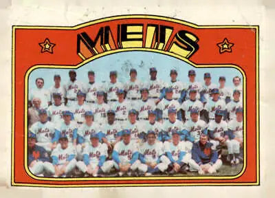 Vintage 1972 Topps New York Mets baseball card EX-MT collectible trading cards