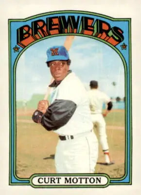 1972 Topps Curt Motton baseball card, featuring Curt Motton in collectible condition