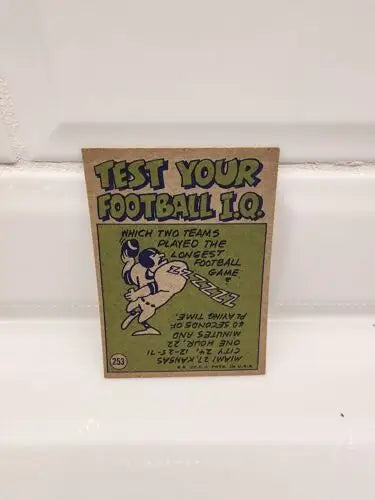 Vintage Duane Thomas football trivia card from 1972 Topps Pro Action series