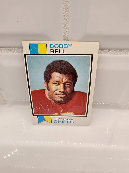 1973 Topps Bobby Bell trading card featuring Kansas City Chiefs player for collectors