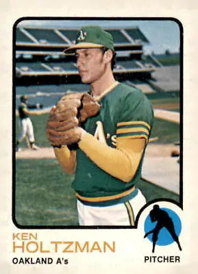 1973 Topps #60 Ken Holtzman EX-MT sports trading card for collectors and enthusiasts