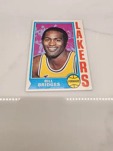 Vintage Bill Bridges basketball trading card from 1974-75 Topps series