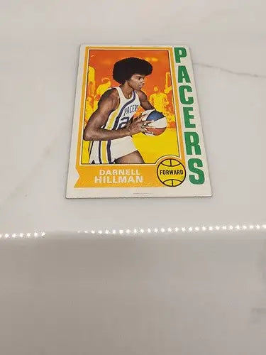 Darnell Hillman basketball trading card from 1974-75 Topps #182 in NM-MT condition