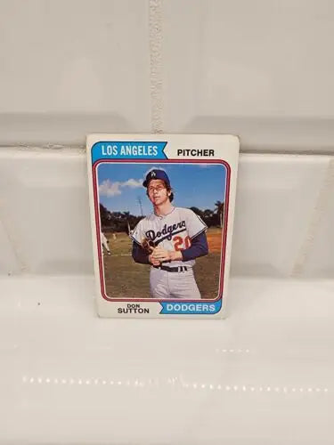 Don Sutton baseball trading card from 1974 Topps #220 featuring Don Sutton VG-EX