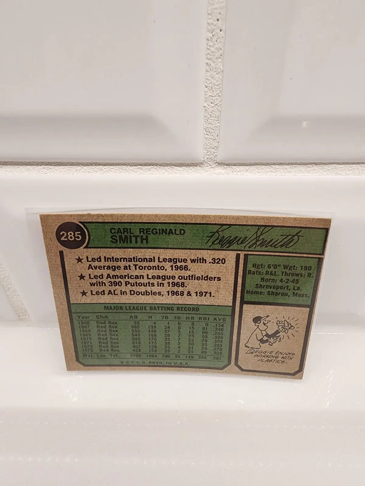 Vintage Reggie Smith sports trading card from 1974 Topps #285 EX