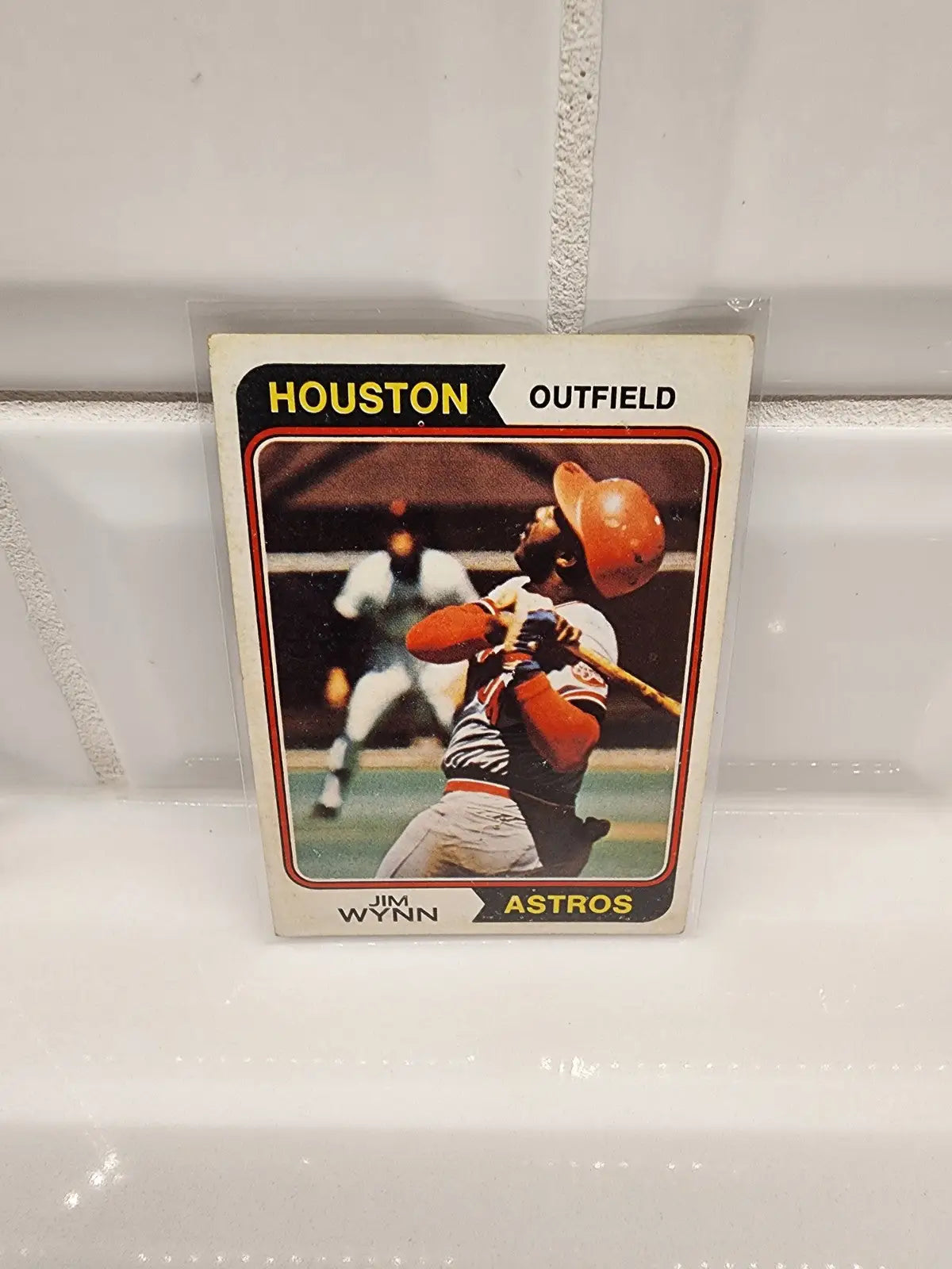 Jimmy Wynn baseball card from 1974 Topps series, offering vintage sports memorabilia