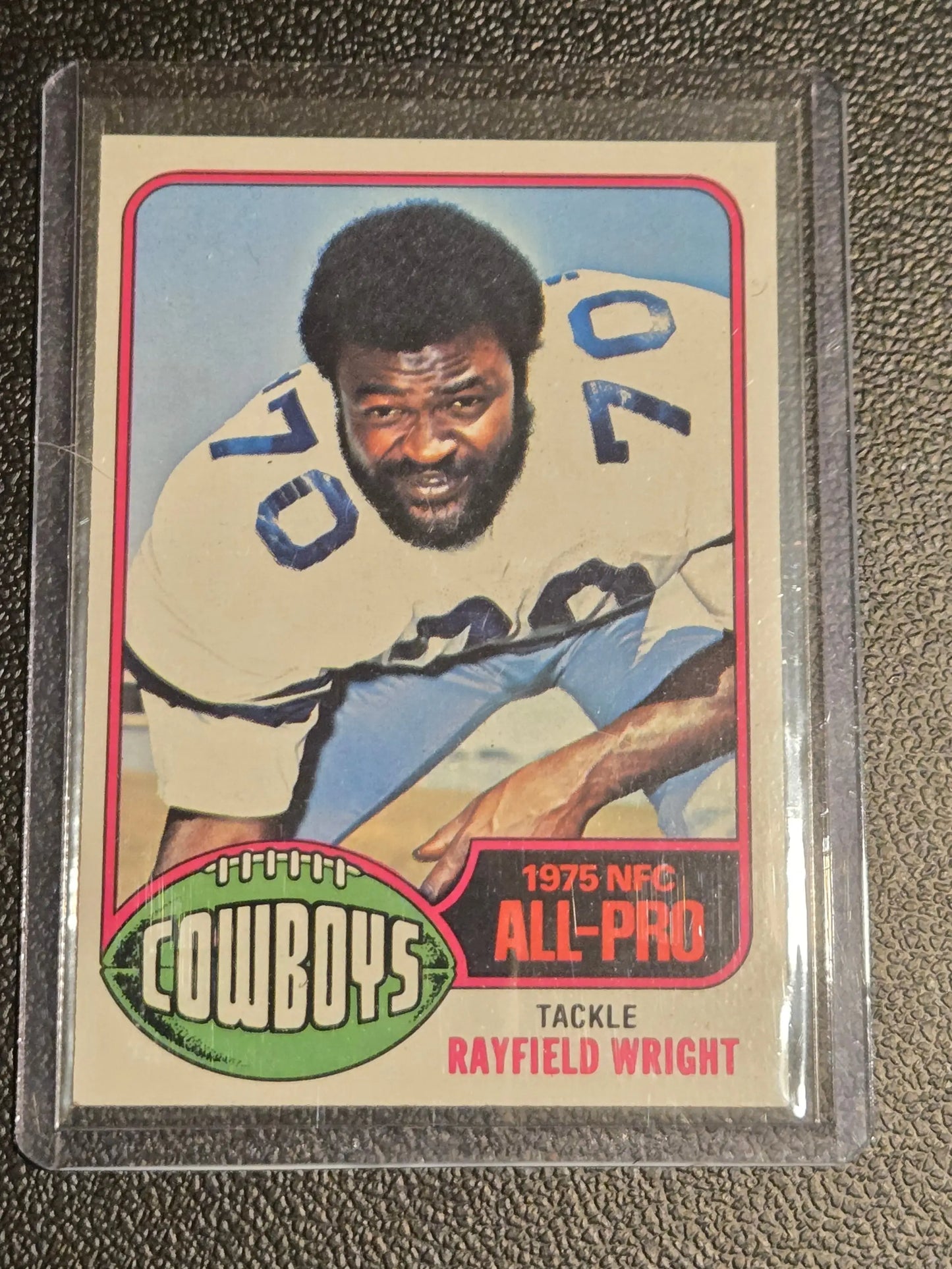 Rayfield Wright football card from 1976 Topps #190 showcasing legendary NFL player