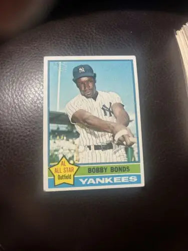 Vintage Bobby Bonds baseball card from the 1976 Topps trading cards collection