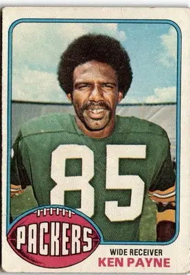 1976 Topps Ken Payne football card featuring Green Bay Packers player Ken Payne