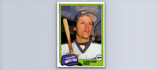 Carlton Fisk 1981 Topps Traded #762 trading card featuring the Hall of Fame catcher