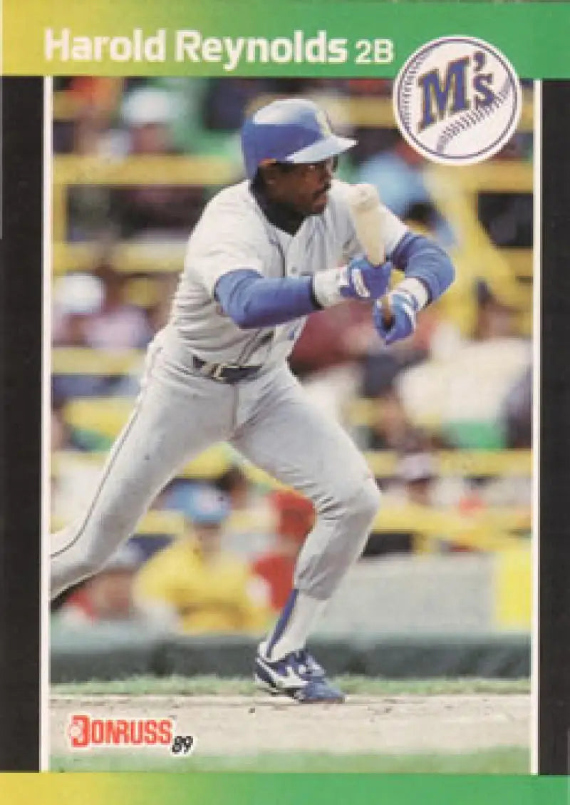 1989 Donruss baseball card of Harold Reynolds in batting stance for Seattle Mariners