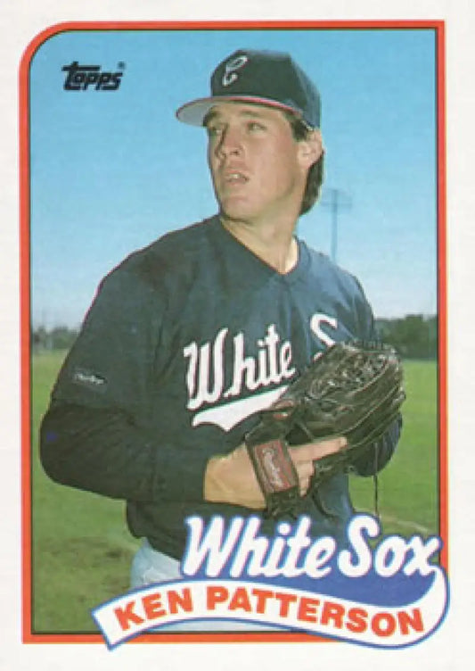 Baseball card of Ken Patterson in navy uniform for Chicago White Sox collection