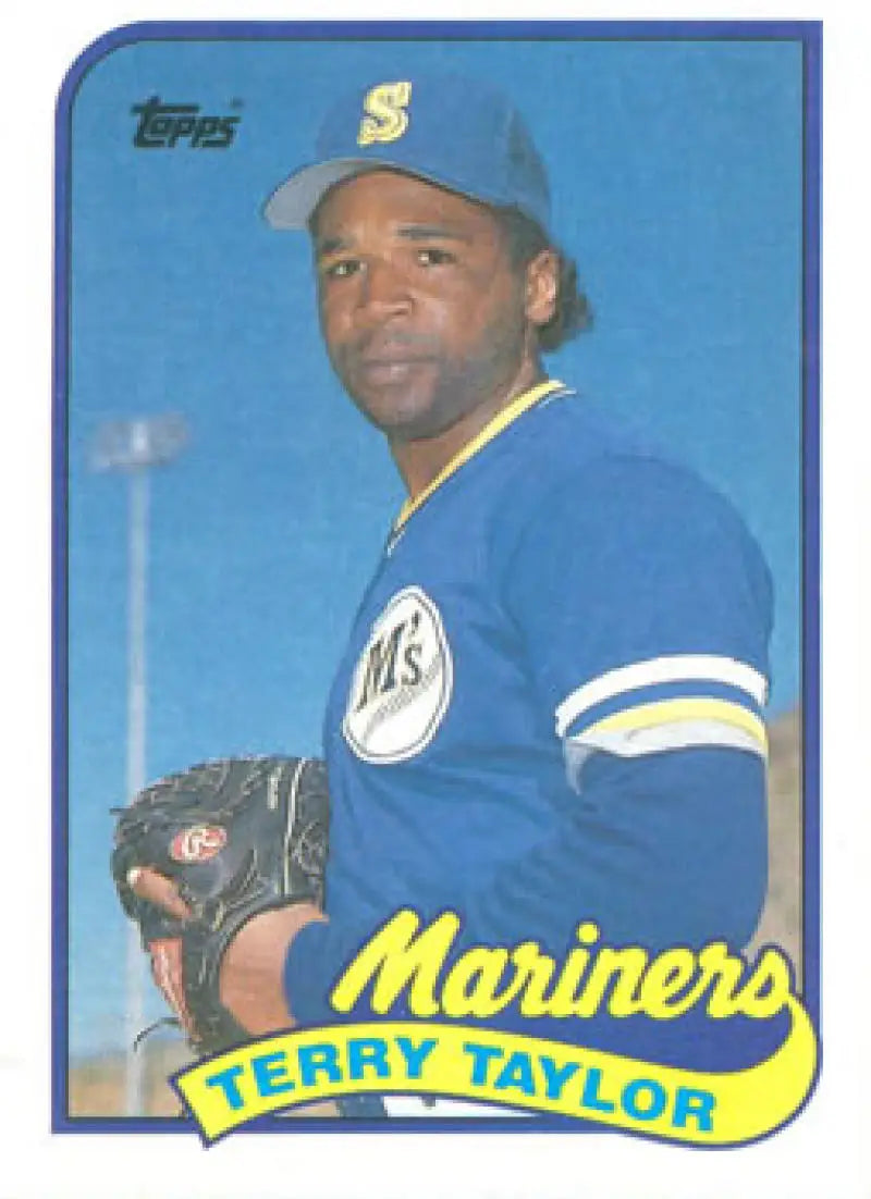 Terry Taylor Seattle Mariners baseball card in blue uniform from 1989 Topps #597