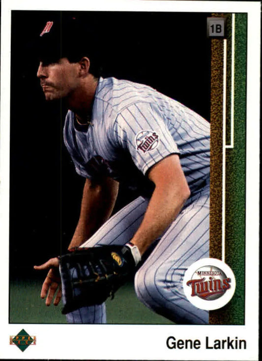 Minnesota Twins player Gene Larkin in pinstriped uniform on 1989 baseball card