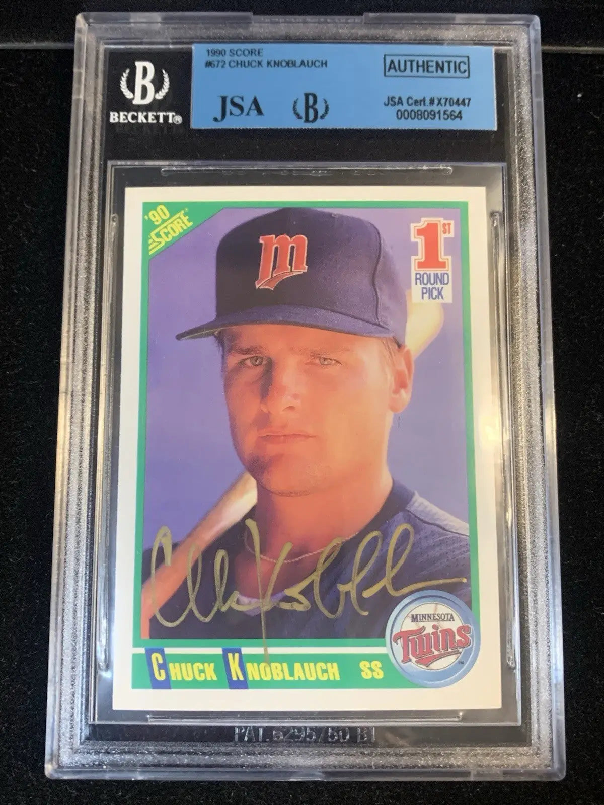 Chuck Knoblauch autographed baseball card from 1990 Score chuck Knoblauch collection