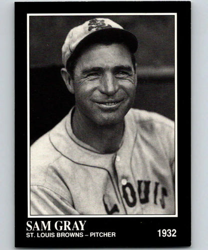 Black and white baseball card of Sam Gray, St. Louis Browns pitcher from 1932