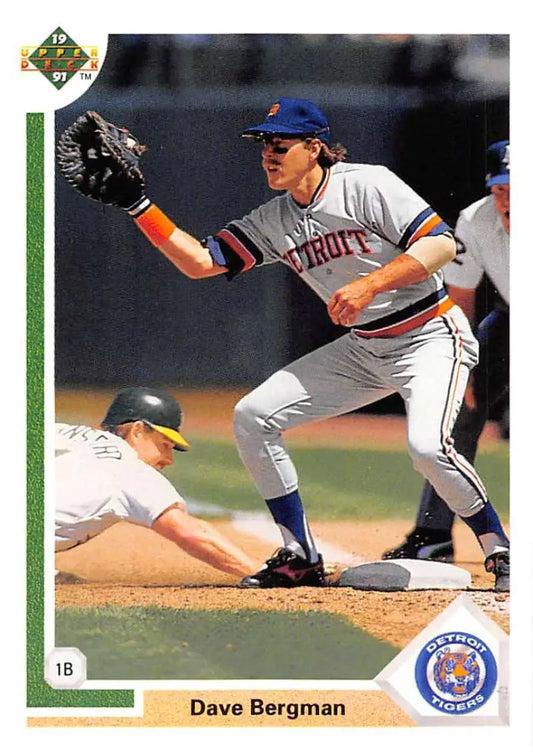 Dave Bergman stretching at first base on 1991 Upper Deck Detroit Tigers Baseball Card