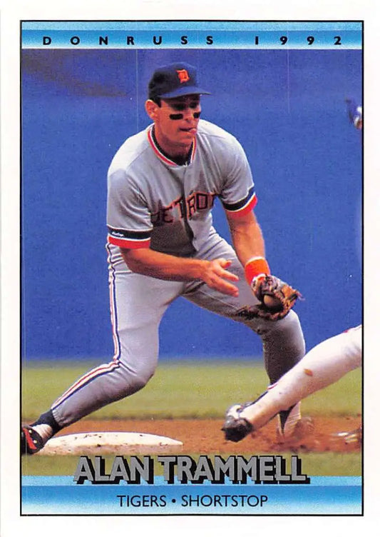 1992 Donruss Alan Trammell fielding a ground ball for the Detroit Tigers baseball card