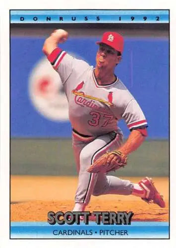 Scott Terry baseball card from 1992 Donruss #655 with original gloss, Cardinals