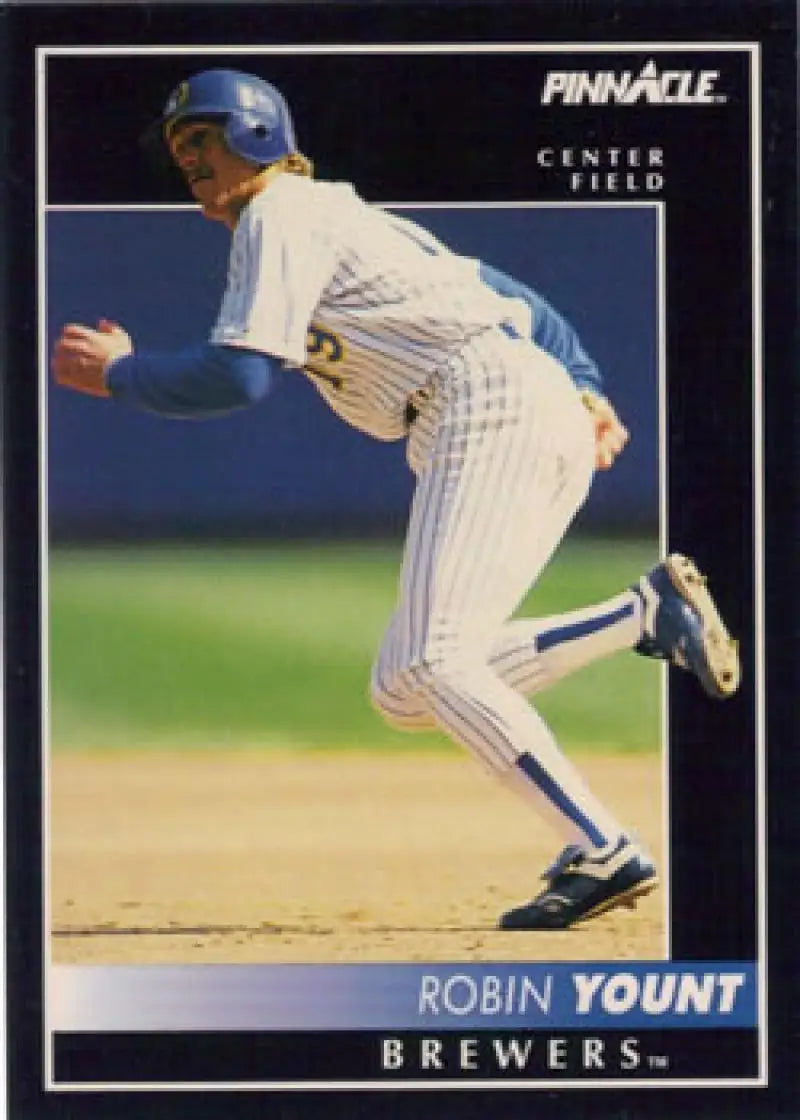 Robin Yount running on base in 1992 Pinnacle Milwaukee Brewers baseball card