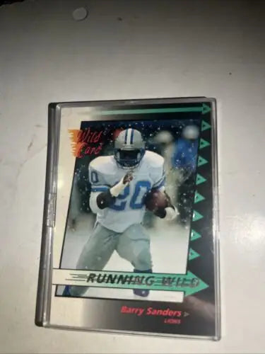 Barry Sanders HOF 1992 Wild Card Running Wild Gold #28 football card collectible