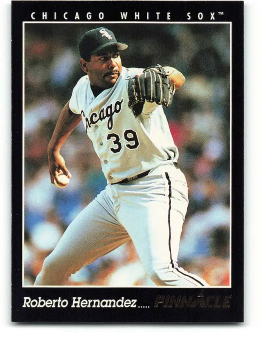 Chicago White Sox player #39 in pitching motion for 1993 Pinnacle Roberto Hernandez card