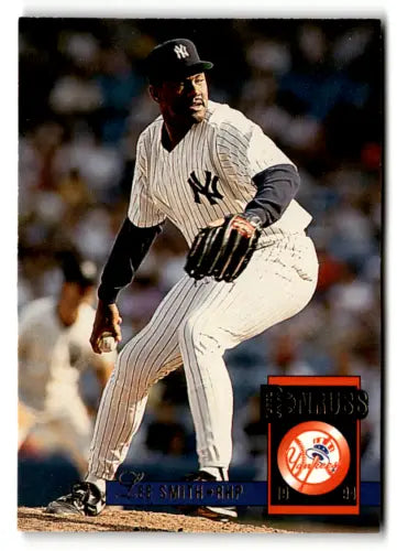 Baseball card of Lee Smith with the New York Yankees for trading cards collection