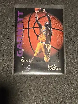 Kevin Garnett basketball card from Signature Rookies Rookies Fame 1995 Collection