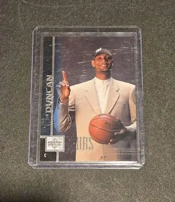 1997-98 Upper Deck Tim Duncan basketball card San Antonio Spurs collectible